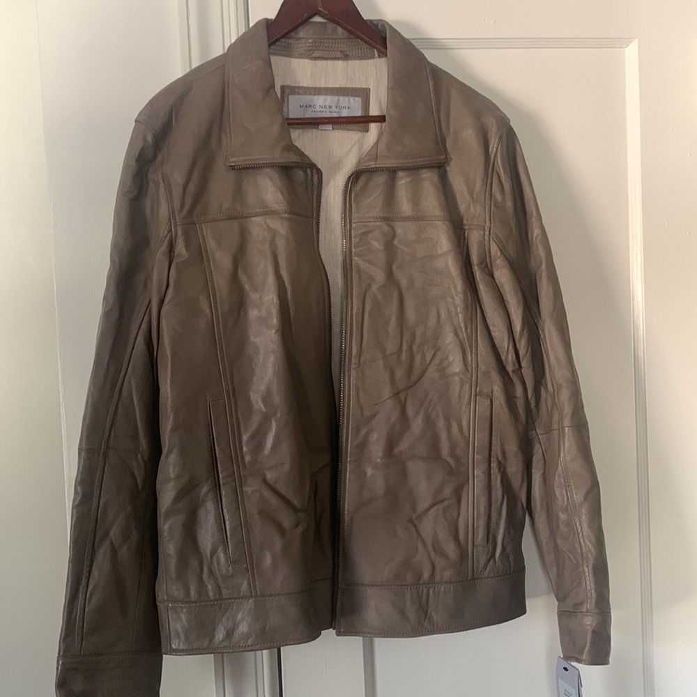 Andrew Marc, 100% Leather Jacket, NEW WITH TAGS, Tan/Elephant, Size L